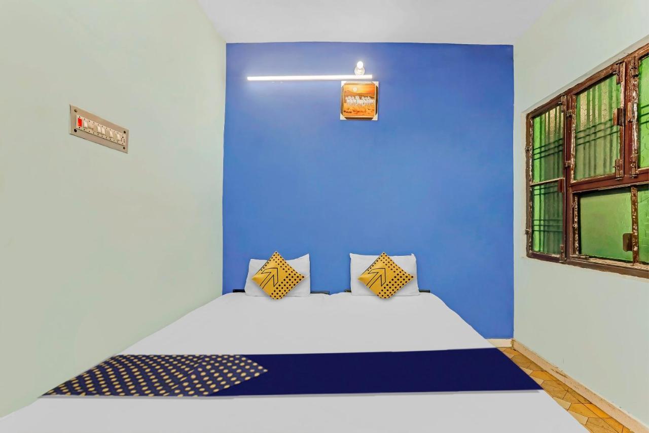 Spot On 81122 Saket Honest Hotel Ayodhya Eksteriør bilde