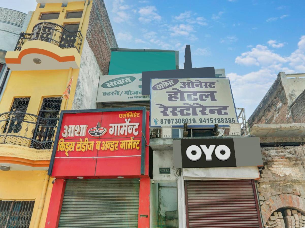 Spot On 81122 Saket Honest Hotel Ayodhya Eksteriør bilde