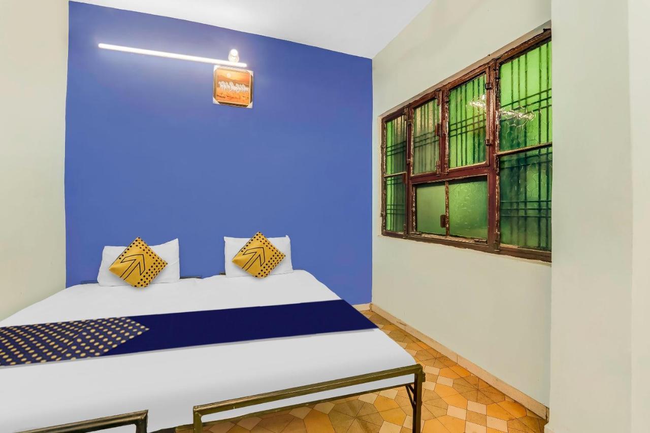 Spot On 81122 Saket Honest Hotel Ayodhya Eksteriør bilde